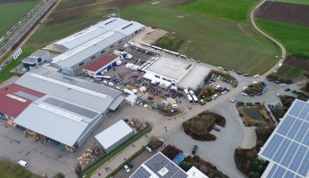 Luftbild Gute Reise Hauck - Unser Betriebshof und Veranstaltungsgelände des Reisemarkt