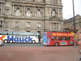 Vor prächtiger Kulisse (Rathaus Glasgow)